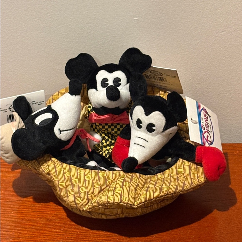 Disney’s Mickey Mouse Classic Comic Bean Bag Set 8" Set of 3  in Plush Hat